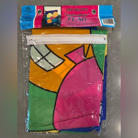Vintage Banner Flag Les Fleurs Stain Glass Balloons 30"x45" Decorative Nylon - Picture 3 of 3